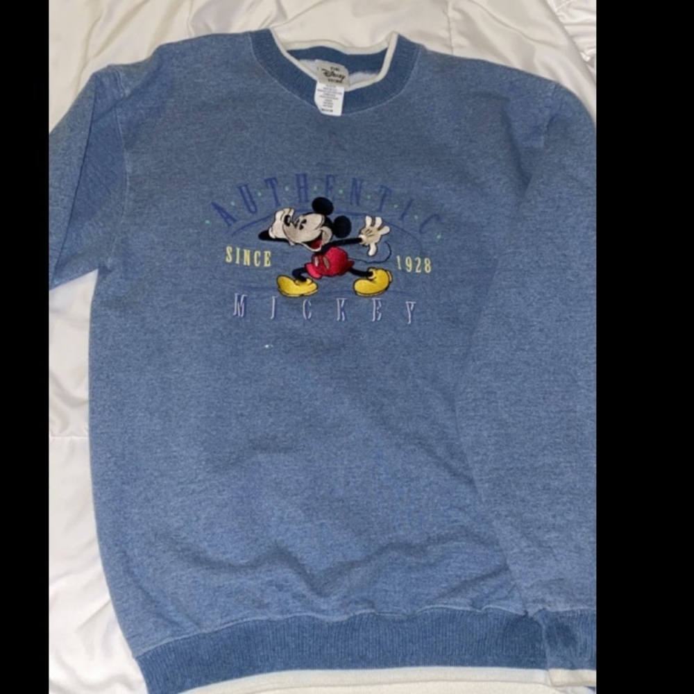 Vintage Mickey Mouse crewneck sweater